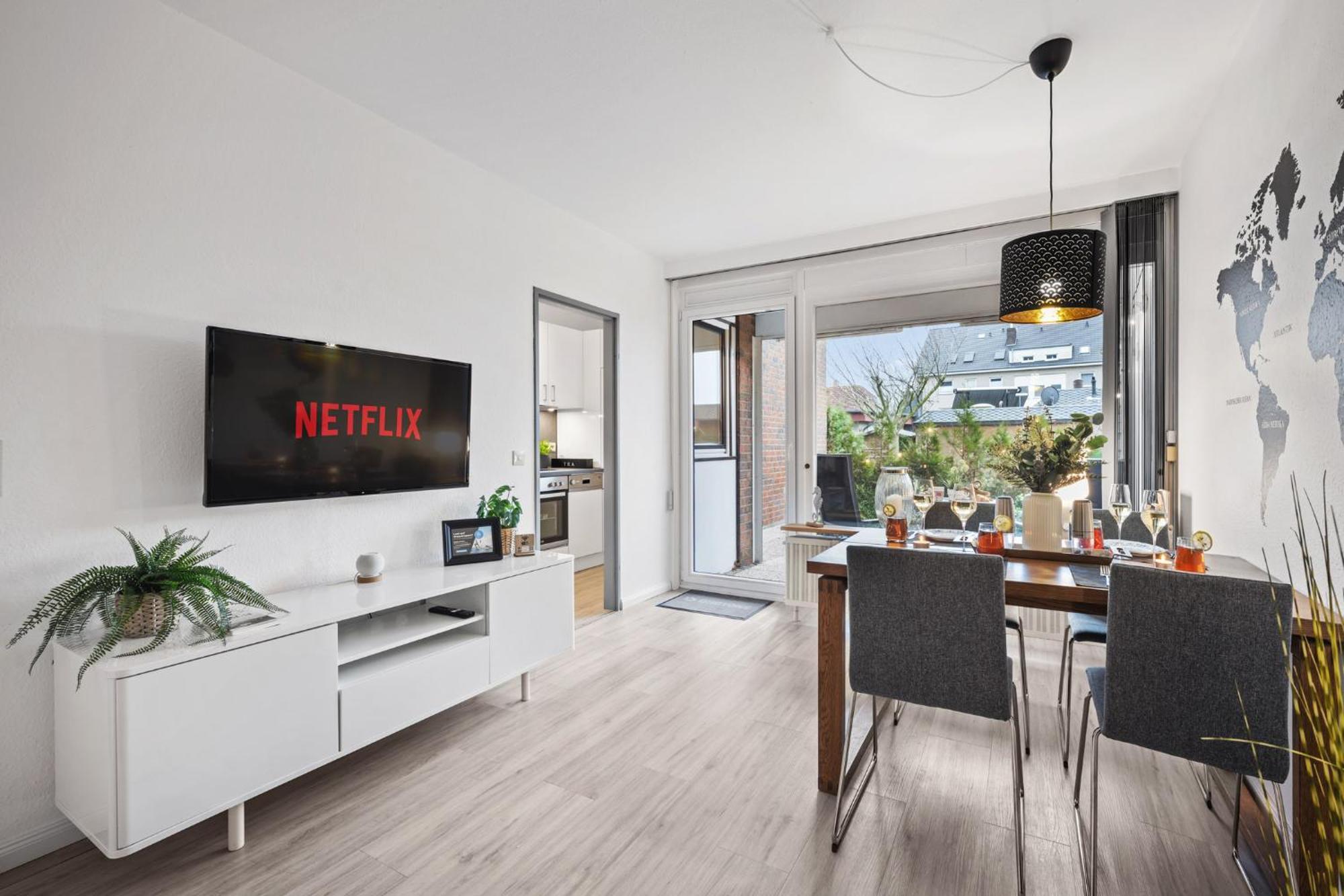 Greypearl - Ruhig Gelegen Mit Terrasse - Strandnaehe - Parkplatz - Wlan Busum Exterior photo
